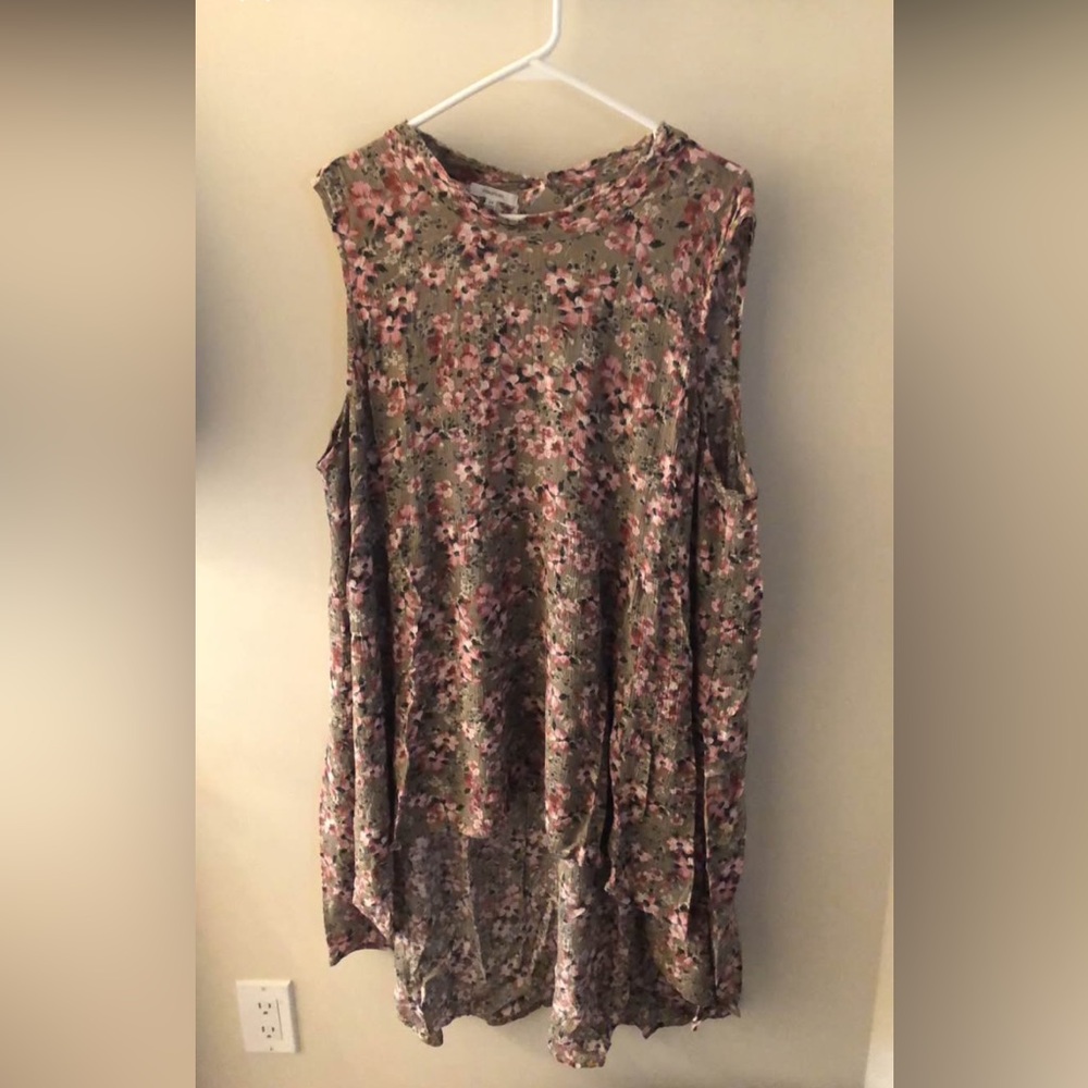 Women’s Shirt (Maurices) - Size 2X
